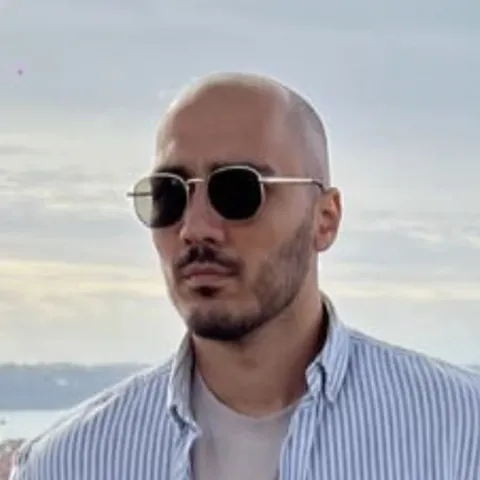 Веселин Милев